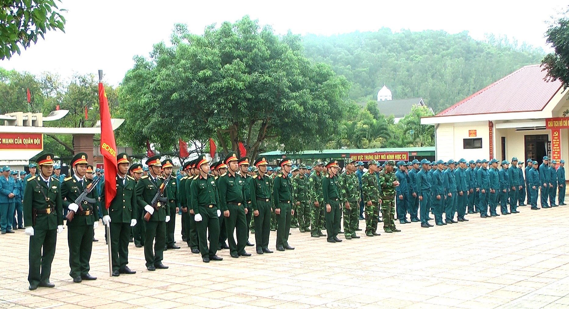 quân sự mới 